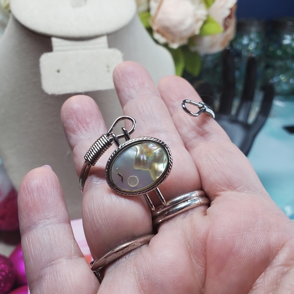 Silvertone bangle bracelet with a mother-of-pearl Inlay of a sun, bird & mountai - Picture 13 of 14